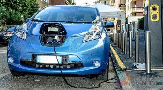 充换电模式,电动汽车,充电桩,续航里程