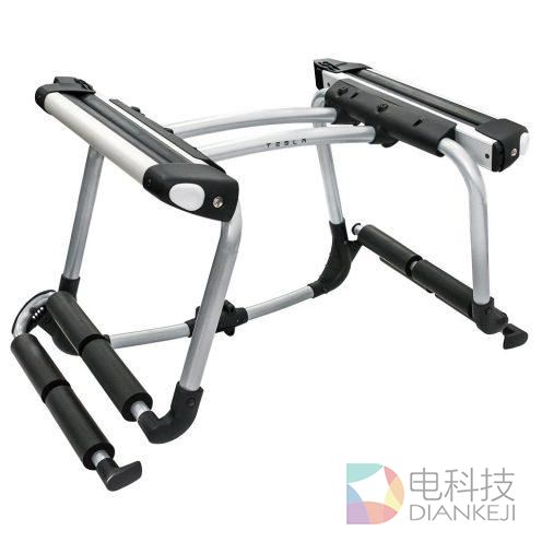 鹰翼造型还不够 特斯拉Model X“背上”雪橇架