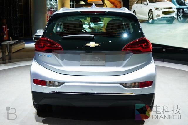 续航强劲价格低廉 雪佛兰电动汽车亮相洛杉矶车展