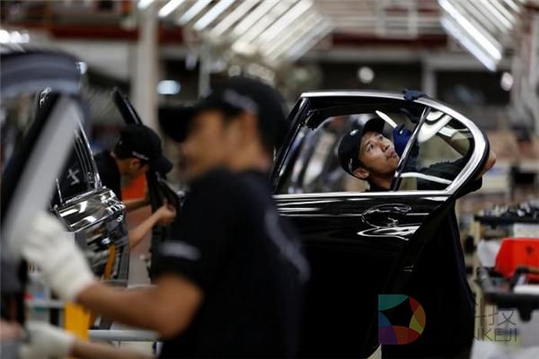 宝马，豪华车，印度尼西亚，印尼汽车工业协会，五金、机械、交通设备和电子工业总署