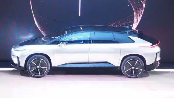 发布会遇尴尬 乐视百万豪车自动泊车车不动