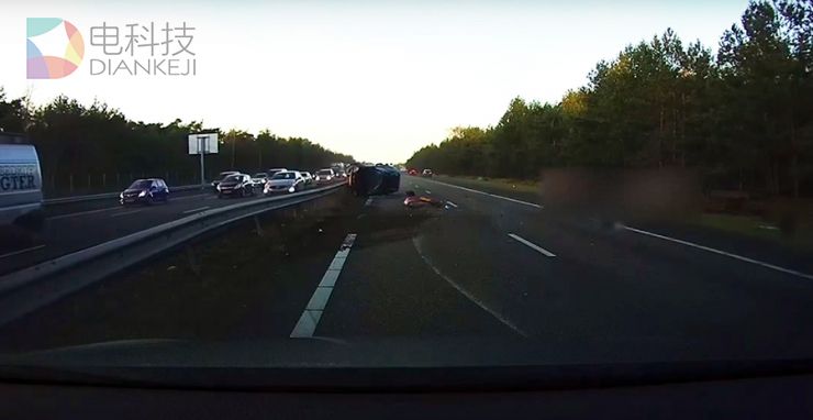 特斯拉，  自动驾驶，特斯拉自动驾驶，车用雷达