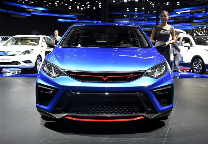 自主品牌首款性能车 没有手动档的长安逸动R能否成为小钢炮