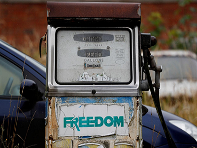 外媒：英国禁售燃油车的挑战和后果