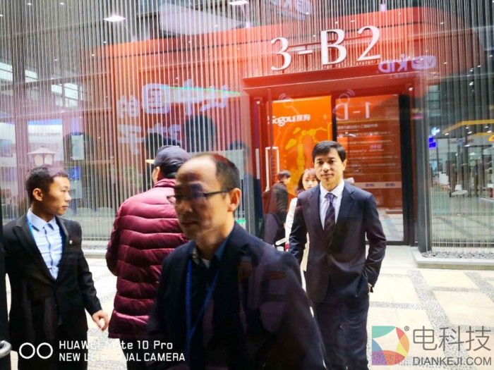 李彦宏：明年7月推出量产车 没有方向盘和驾驶位