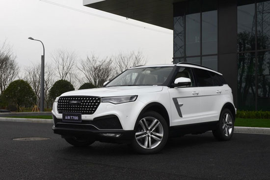 众泰T700亮相美国纽约时代广场 网友回复亮了