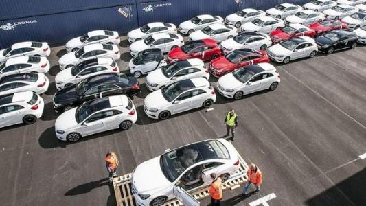 新能源汽车呈两极分化发展 车市进入观望期