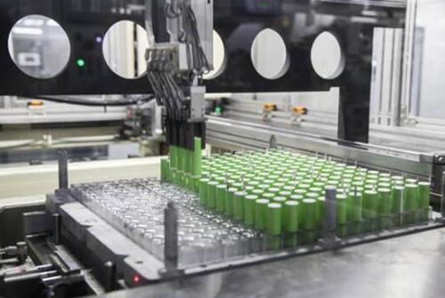 动力电池企业盈利状况改善，原材料降价是主因