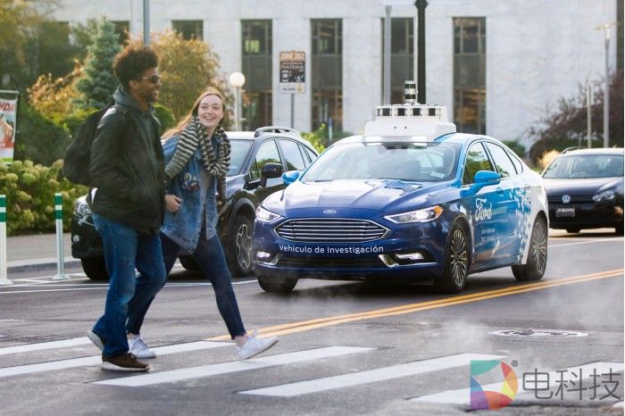 ford-autonomous-car-signals.jpg