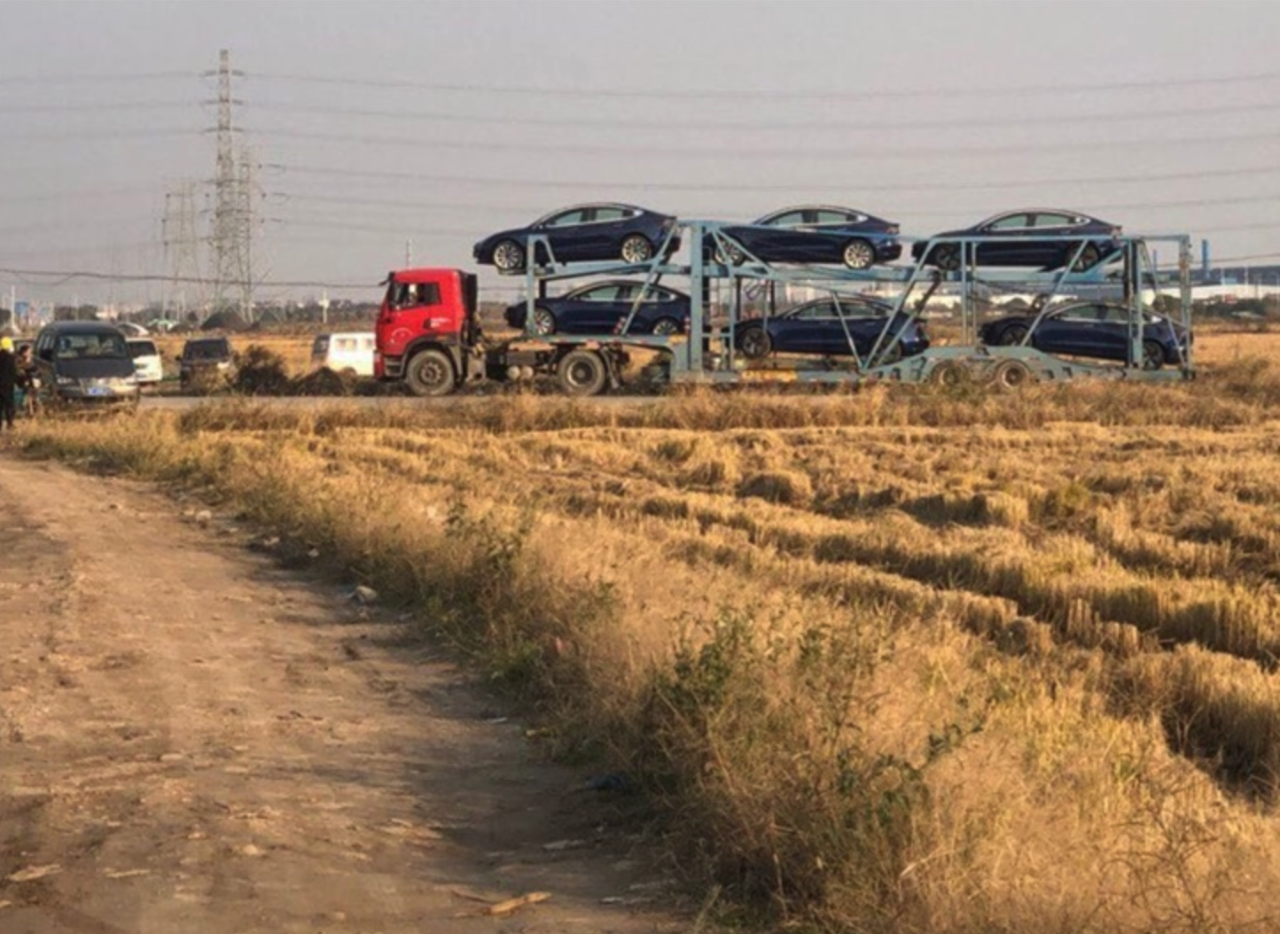  “国产” 特斯拉Model 3已运出上海工厂，预计2020年1月底前交付