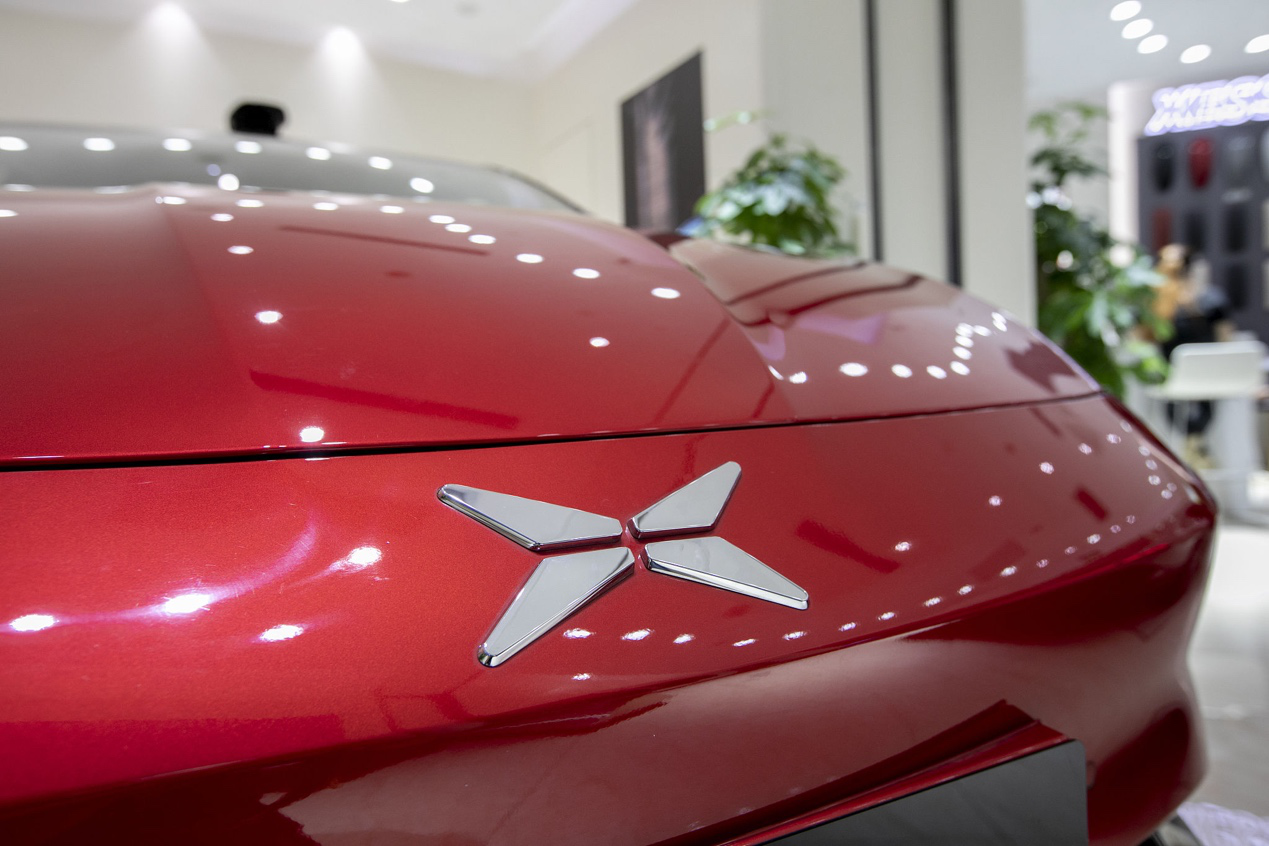 小鹏回应汽车起火事故：磕碰所致