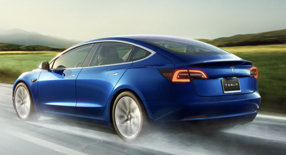 特斯拉FSD软件将提价至1万美元，马斯克称未来将继续涨价