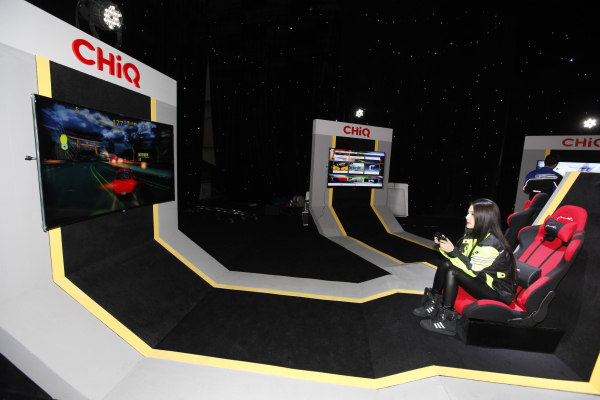 有车有钱有嫩模 电视游戏没理由不玩