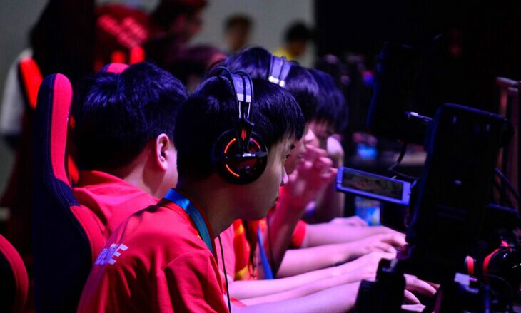中国电竞的尴尬：实力不如韩国逼格不如欧美