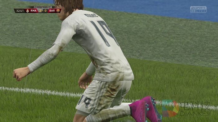 FIFA 16 開賽 2-0 RMA 對 BAR, 上半場.jpg