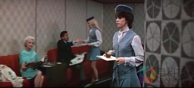 打灰机去的 且旅途中有无微不至的空姐陪伴.JPG