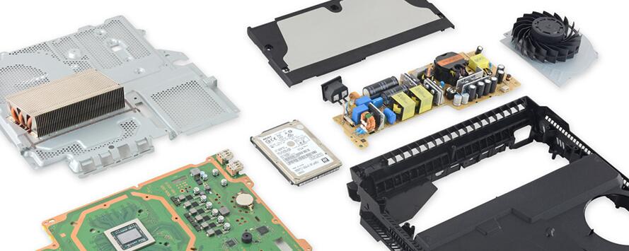 PS4 Pro体积大了这么多 里面到底都塞了什么