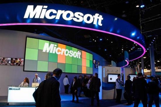 微软新布局：为增强现实设备HoloLens开发游戏