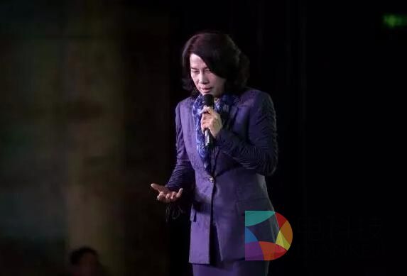 有聊｜董明珠说格力手机开卖了 为啥找不到？ 