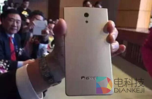 有聊｜董明珠说格力手机开卖了 为啥找不到？ 