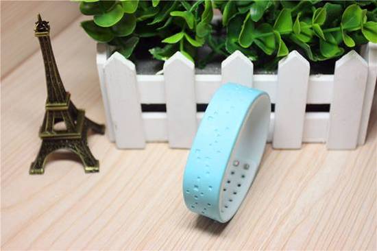 化解电视游戏外设之困 手环是可行的出路吗？