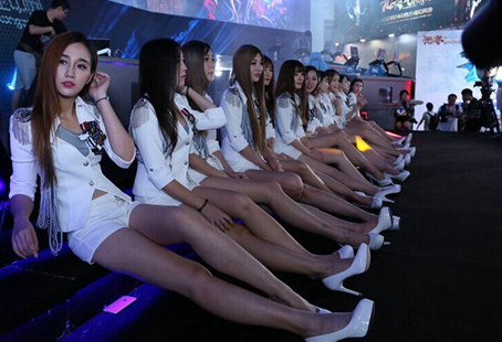 ShowGirl们的故事：那些你不知道的事