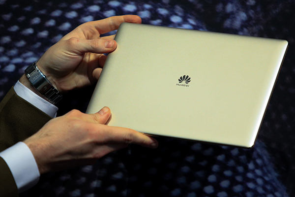 “上升”华为 碰撞“下降”联想