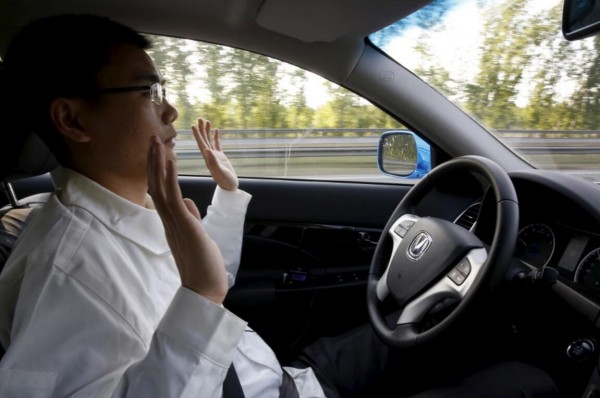 外媒:中国是自动驾驶汽车的沃土 发展路线图逐步成型