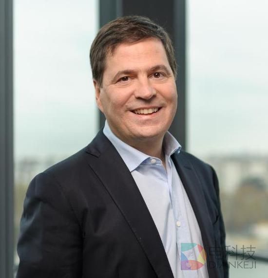 中国区换帅难解本土化缺失，微软现中年危机