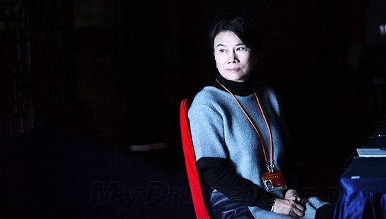 董明珠摔手机 摔不出格力手机的未来