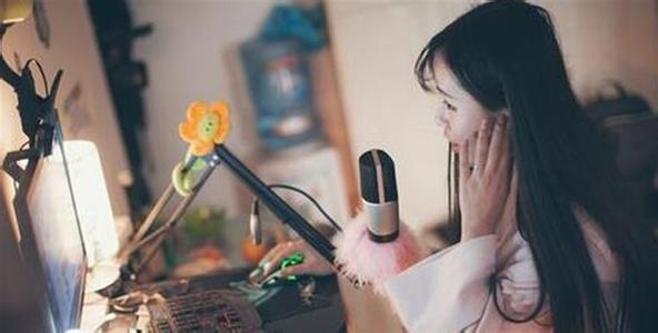 独立直播平台至拐点：要么站队巨头 要么随风跌落