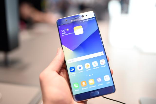 大容量电池+快充火了 但手机事故率也在上升