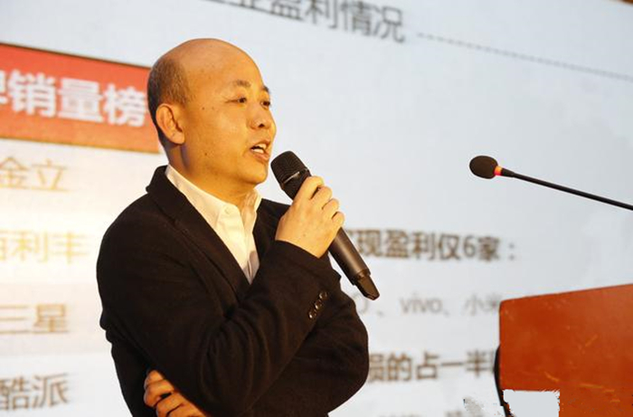 中国手机行业实现盈利仅6家 业界为何仍对这“摇钱树”趋之如骛