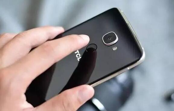 TCL加黑莓告诉我们 1+1很可能会小于2