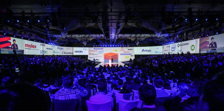 2017百度世界大会大秀肌肉 多项人工智能产品应用落地