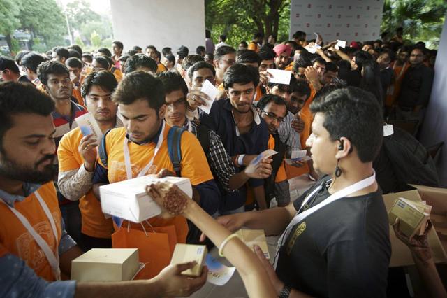 小米做了什么 让印度人痴迷于&ldquo;抢&rdquo;小米？