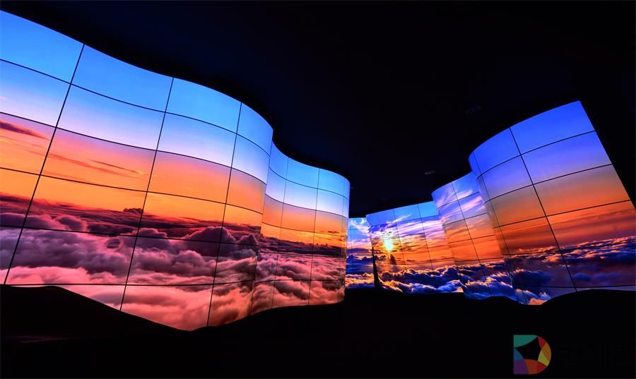 显示技术进入战国时代，LCD、OLED、QLED、MicroLED谁更适合你？