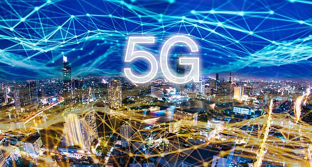 AIoT下平台对垒，企业市场会是传统家电厂商的突破口吗？