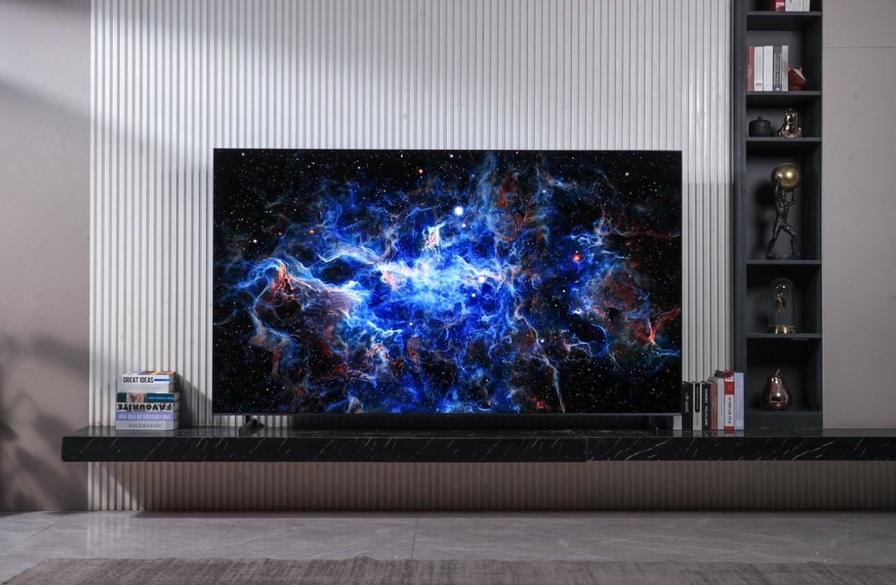 破局“参数内卷”：TCL Q10M 以“画质铁三角”重划高端电视赛道