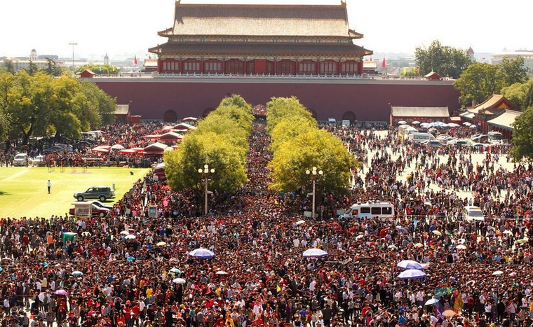 百度技术解析踩踏真相 引导十一出行安全