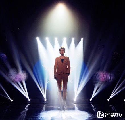 芒果TV超女惊现“小李宇春” 中性美女再走红