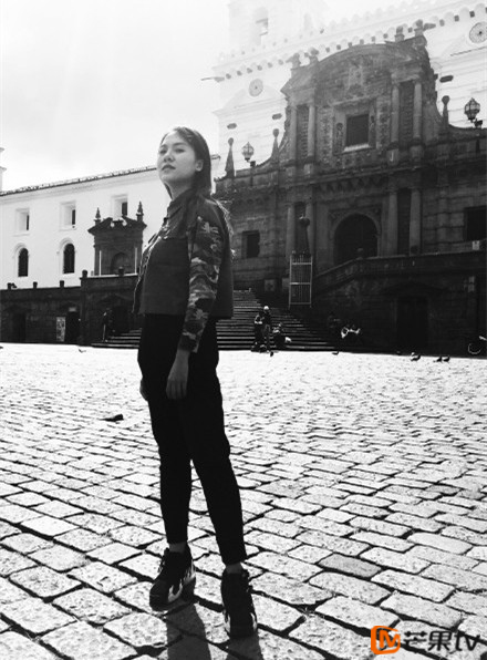 名校学霸飚花腔 报名芒果TV超女堪比尚雯婕