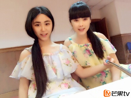 “清新版范冰冰”报名超级女声 天仙母女似姐妹