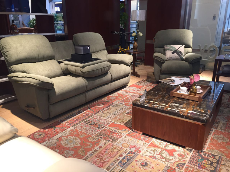 极米跨界乐至宝 一站式打造终极家庭影院