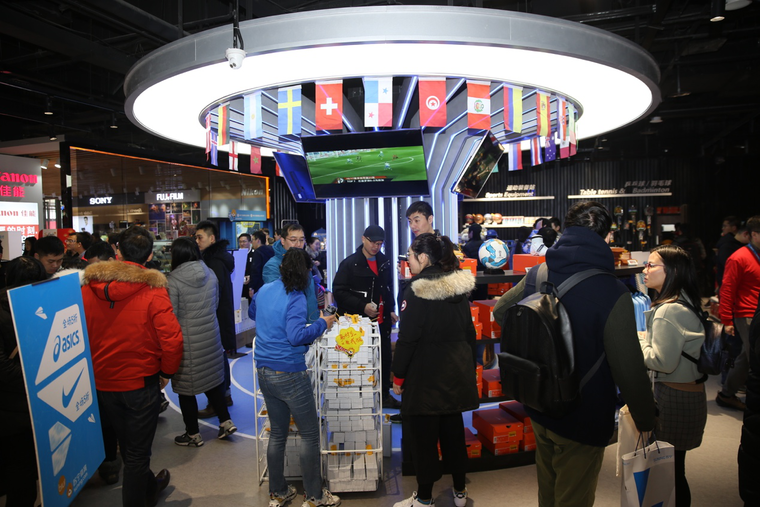 苏宁易购半年报出炉：营收1107亿元同比大增32% 归母净利润突破60亿