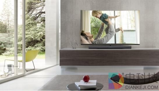 TCL IFA发布秋季新品C7，曲面、AI、全面屏打造家居享受新宠