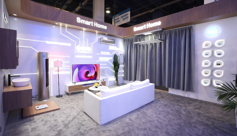 探索未来“视”界！CES 2019 PPTV带来全面屏电视新品