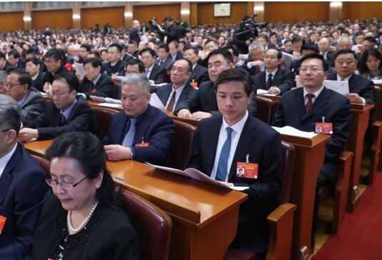 李彦宏：政协开幕会报告充满改革创新精神，坚定发展AI信心