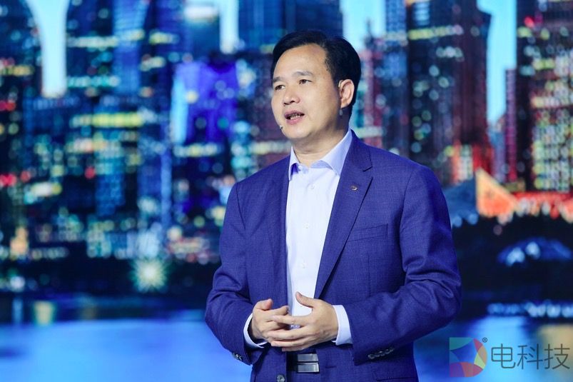 广汽新能源全新旗舰车型Aion LX全球首发,定位豪华智能超跑SUV 广汽新能源全新旗舰车型Aion LX全球首发,定位豪华智能超跑SUV