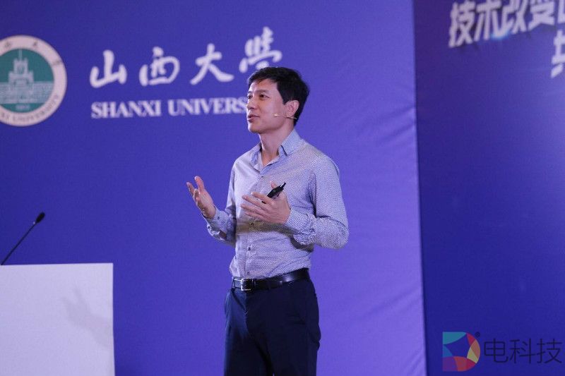 怎么解决交通肇事居高不下“老大难”？李彦宏说：这么干